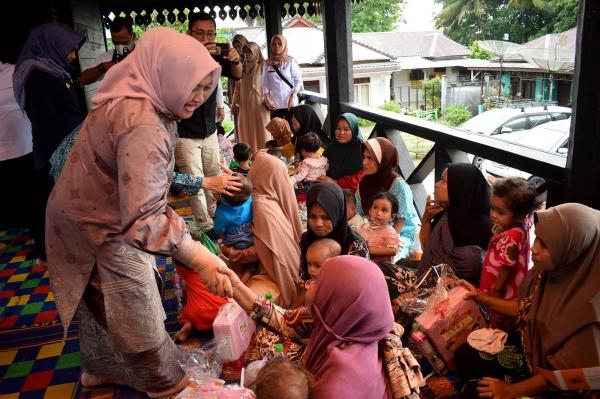  Kunjungi Anak Stunting di Madina, Nawal Soroti Sanitasi Masyarakat